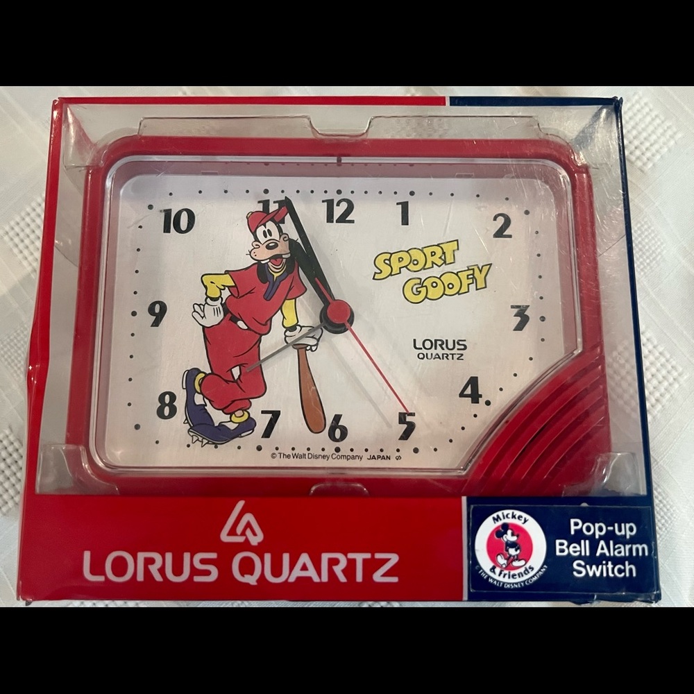 Rare vintage Disney Sport Goofy alarm clock by Lorus. Original. Authentic. NIB